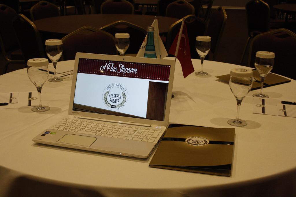 Atasehir Palace Hotel & Conference Istanbul Eksteriør billede