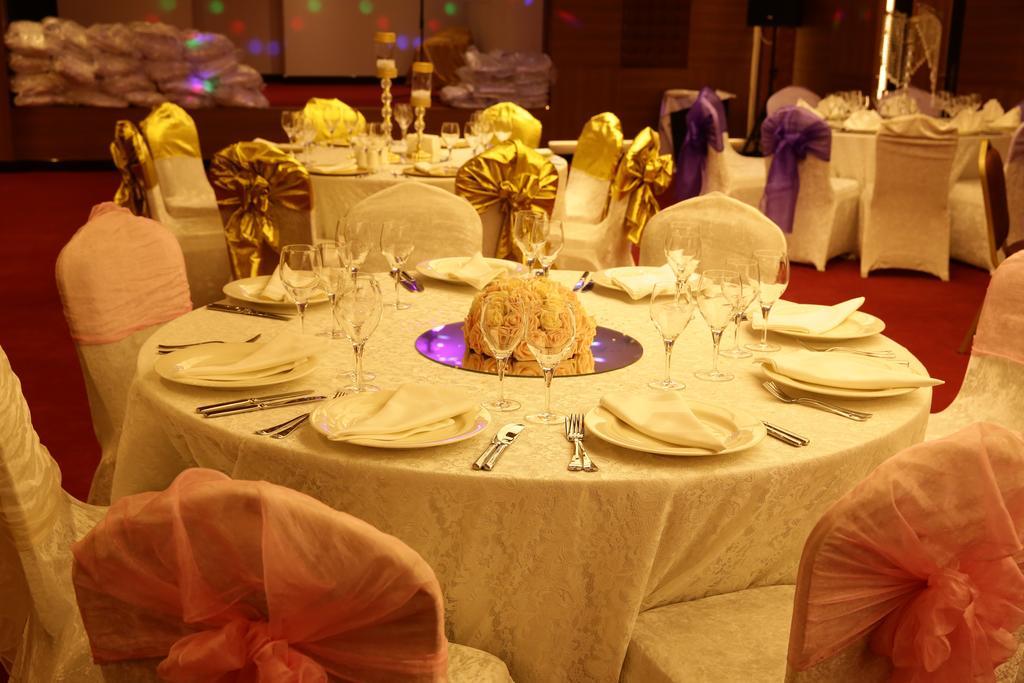 Atasehir Palace Hotel & Conference Istanbul Eksteriør billede