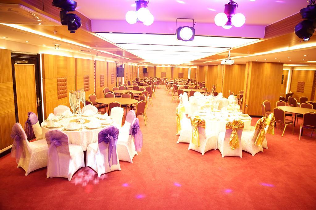 Atasehir Palace Hotel & Conference Istanbul Eksteriør billede