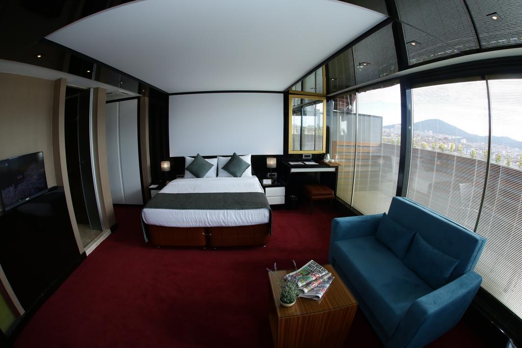 Atasehir Palace Hotel & Conference Istanbul Eksteriør billede